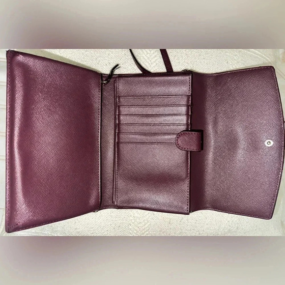 Kate Spade Laurel Way Winni Chocolate Cherry Crossbody Wallet - Picture 9 of 13